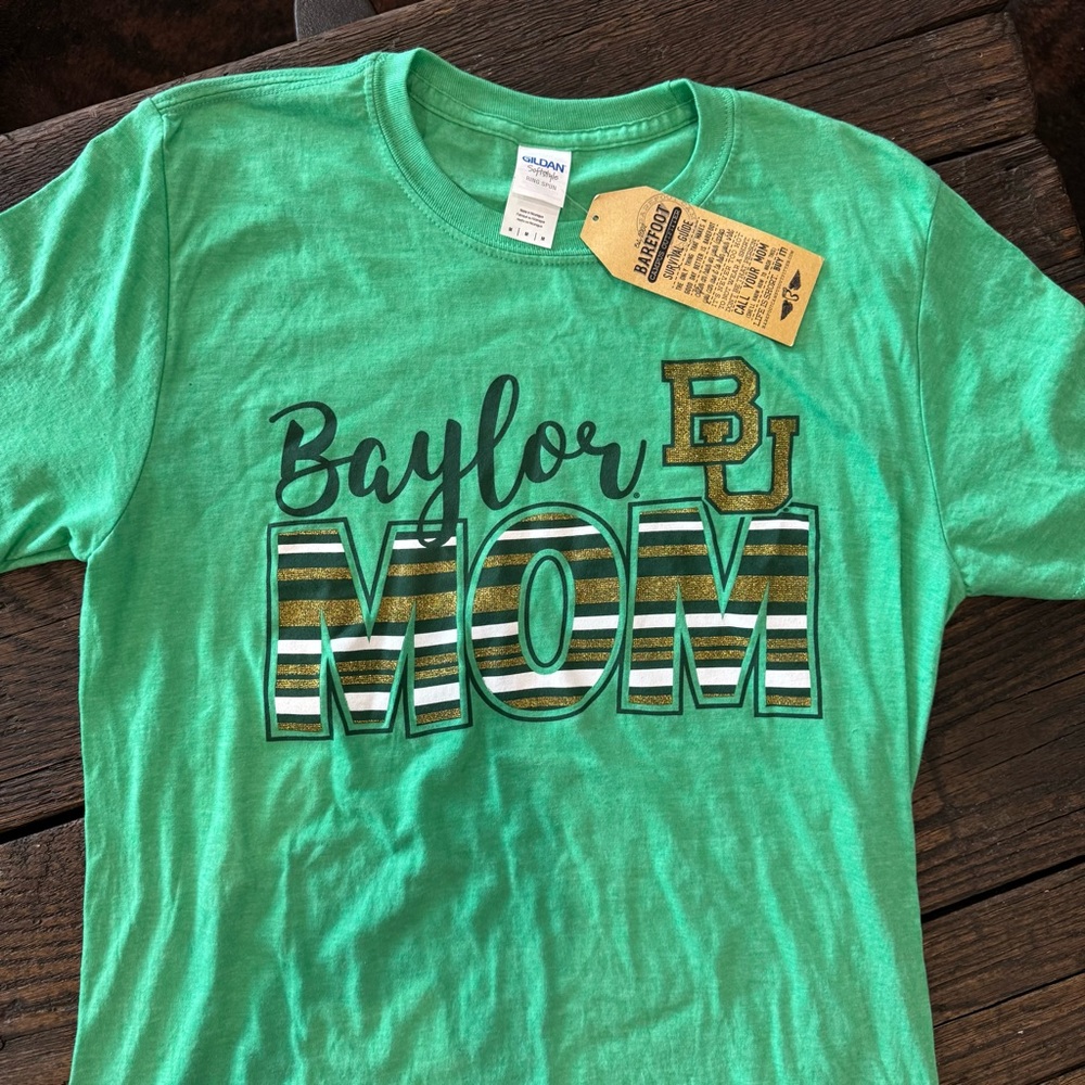 Baylor University Mom NWT Green Graphic College Tee Size Medium M